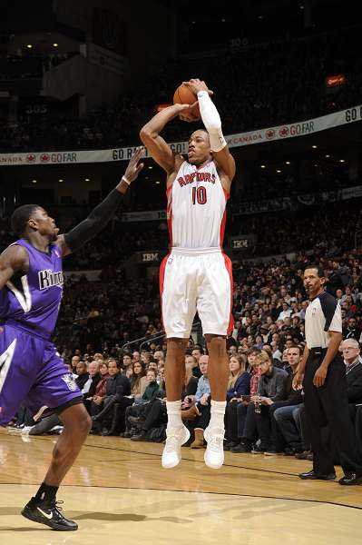 火箭鏖战魔术，德罗赞关键制胜