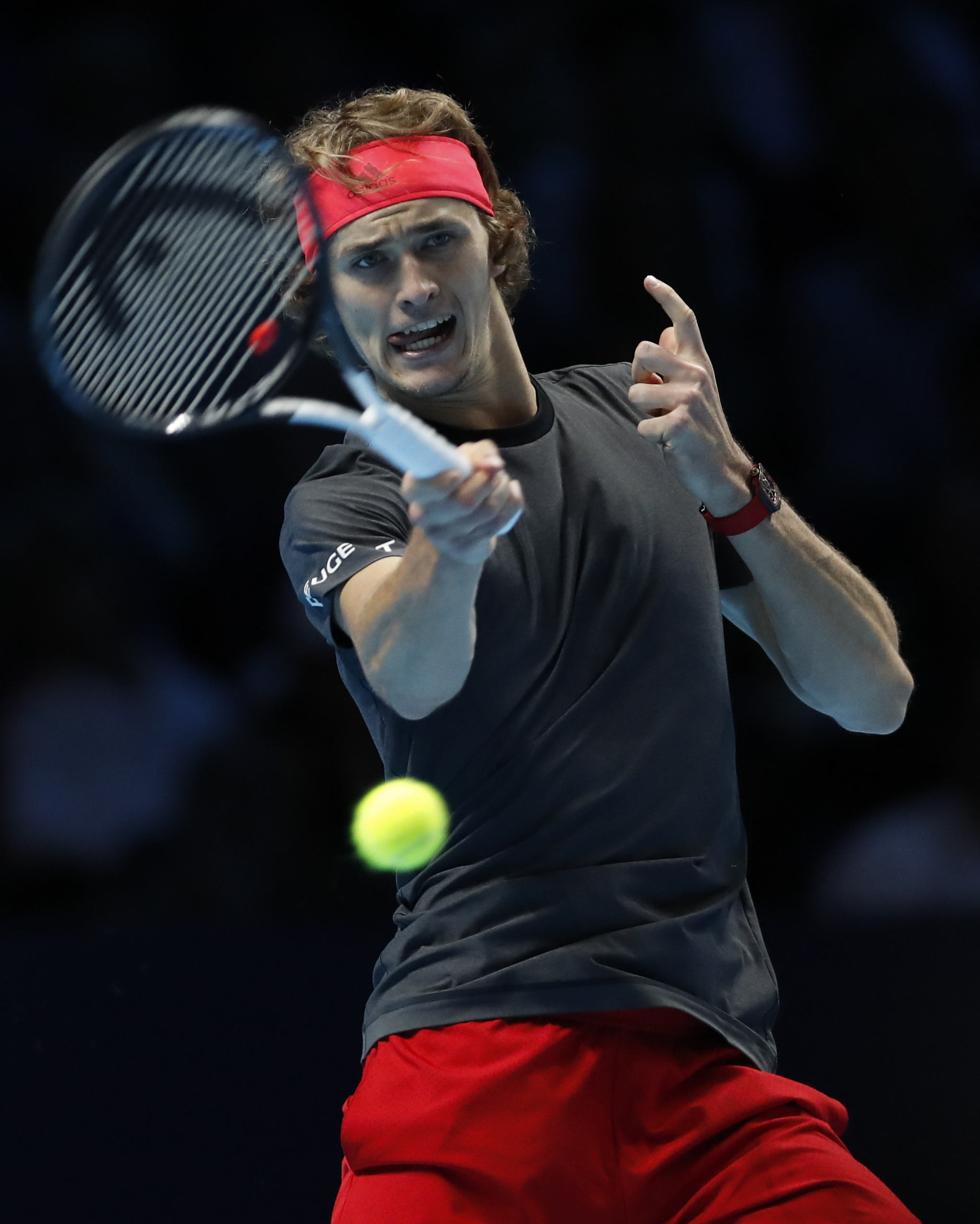 拉沃尔杯逆转ATP总决赛，兹维列夫惊艳四座