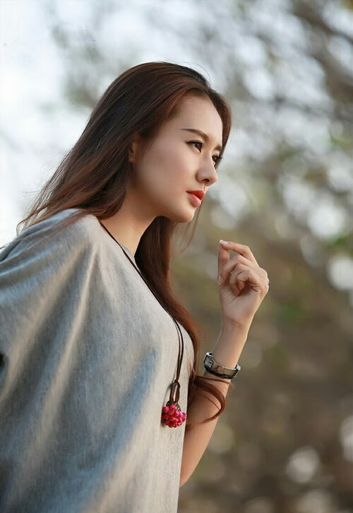 绿茵场的哲学革命，当蓝色灵感冲垮德意志机器，布雷默如何成为节奏的唯一诗人？