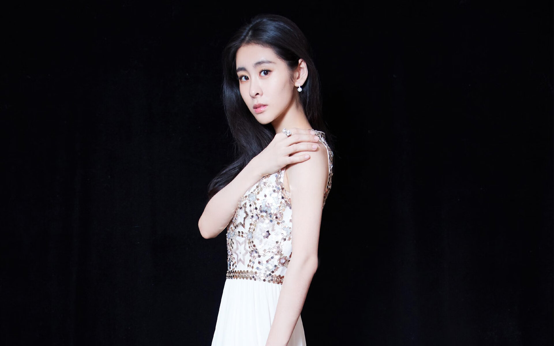 南美奇迹夜!巴拉圭世纪慈善赛,基耶萨高能输出单挑曼城众星