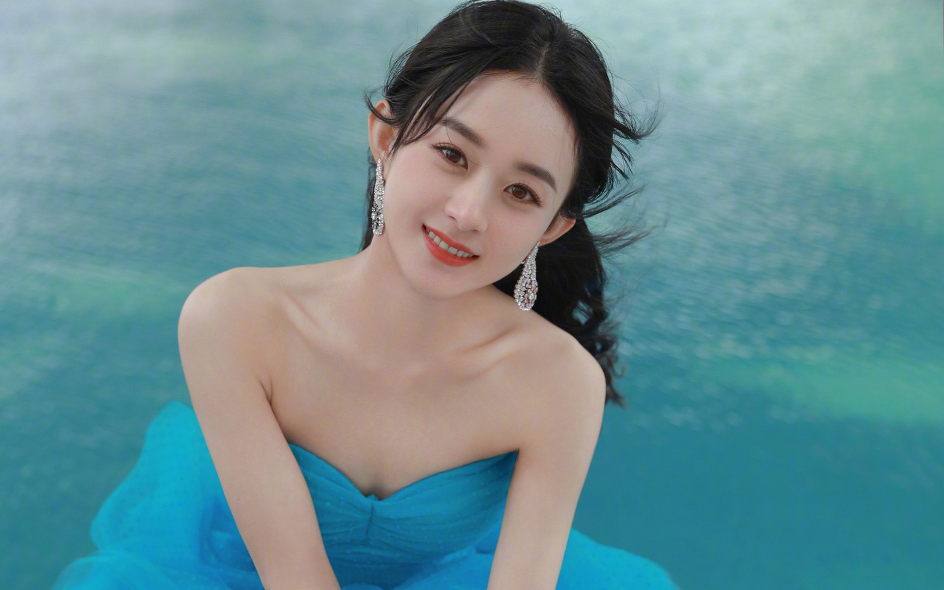 铁马踏紫百合，当马赛的战歌撕碎佛罗伦萨的晨雾