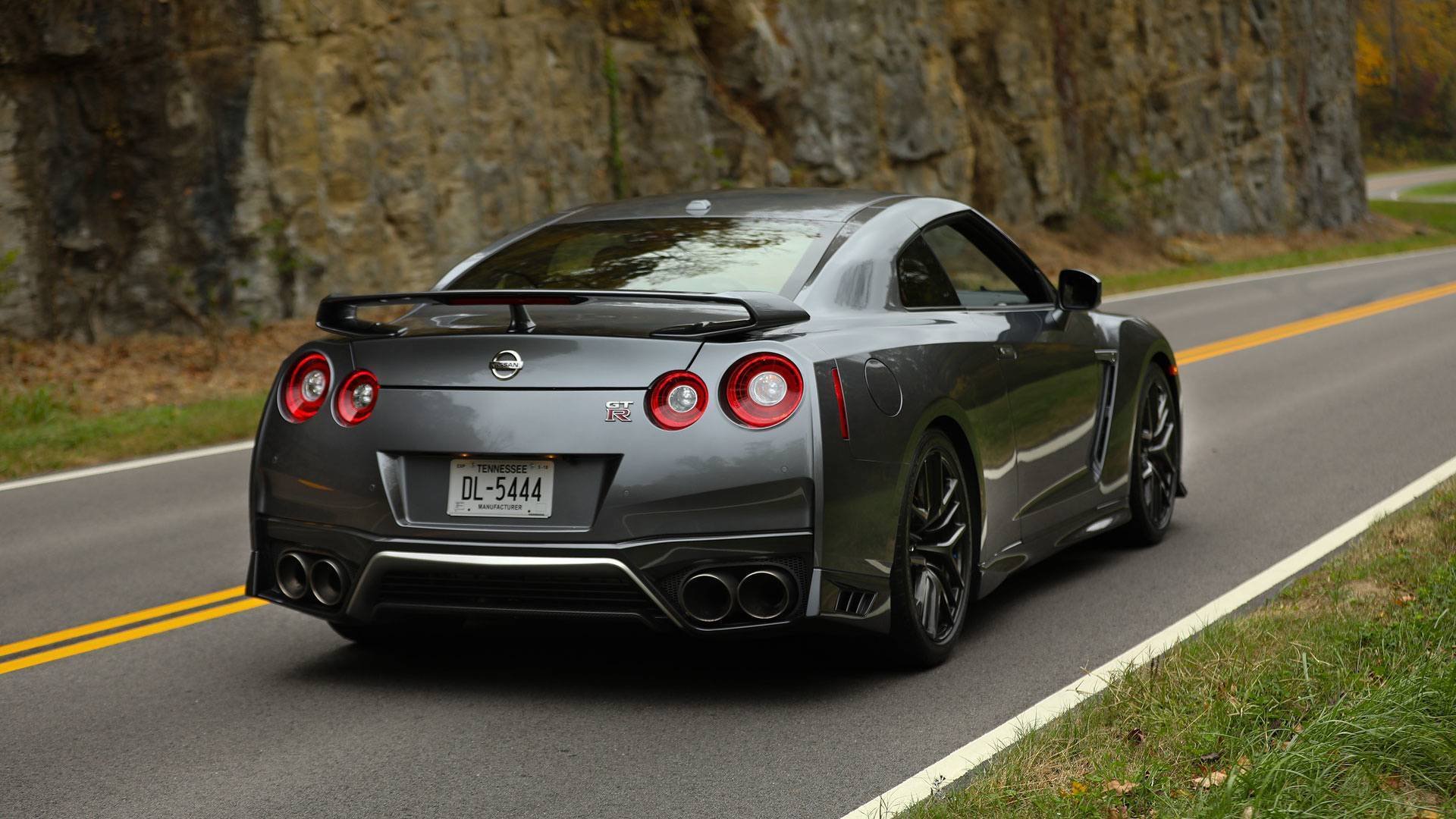 蓝白铁幕下的血色獠牙,库尔图瓦封神之夜,西班牙三秒闪电战刺穿乌拉圭
